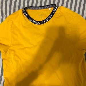 Guess t shirt